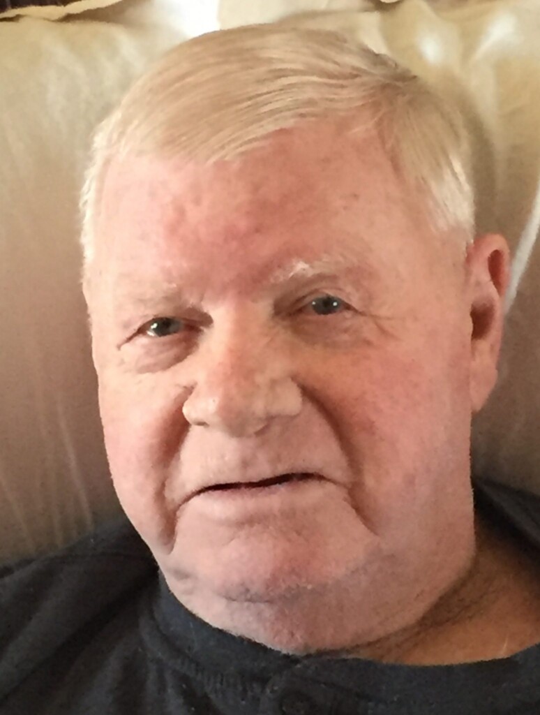 Auflick John Photo Crop