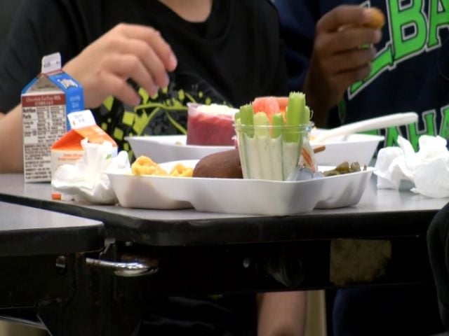 Nc Schoollunches1215 Mezzn