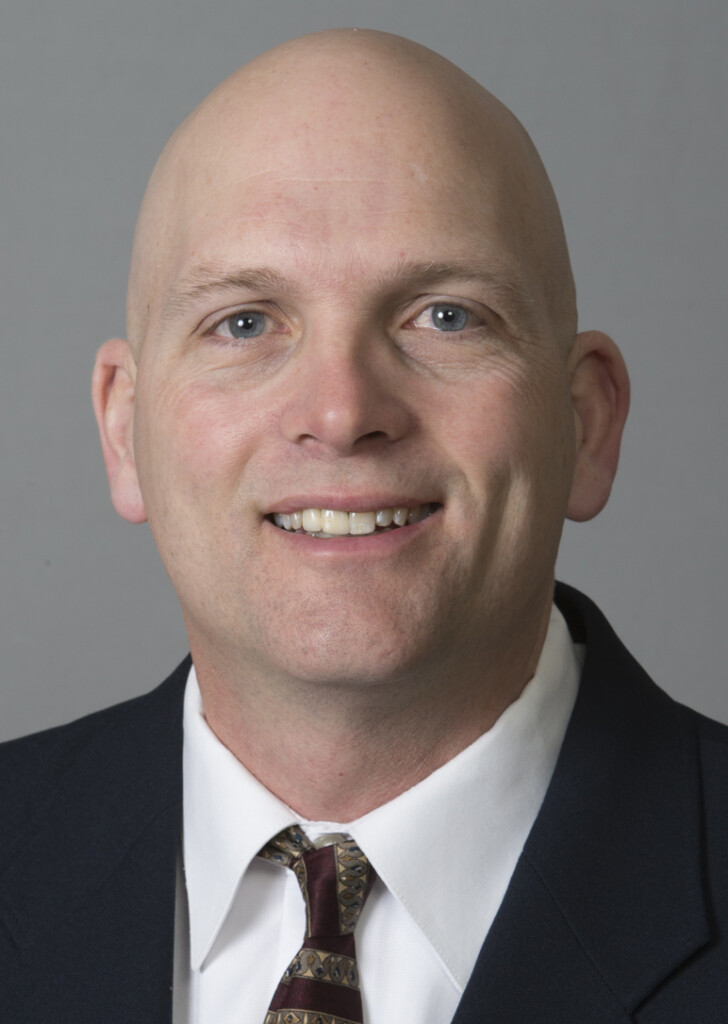Brockelbank Steve Tie Crop