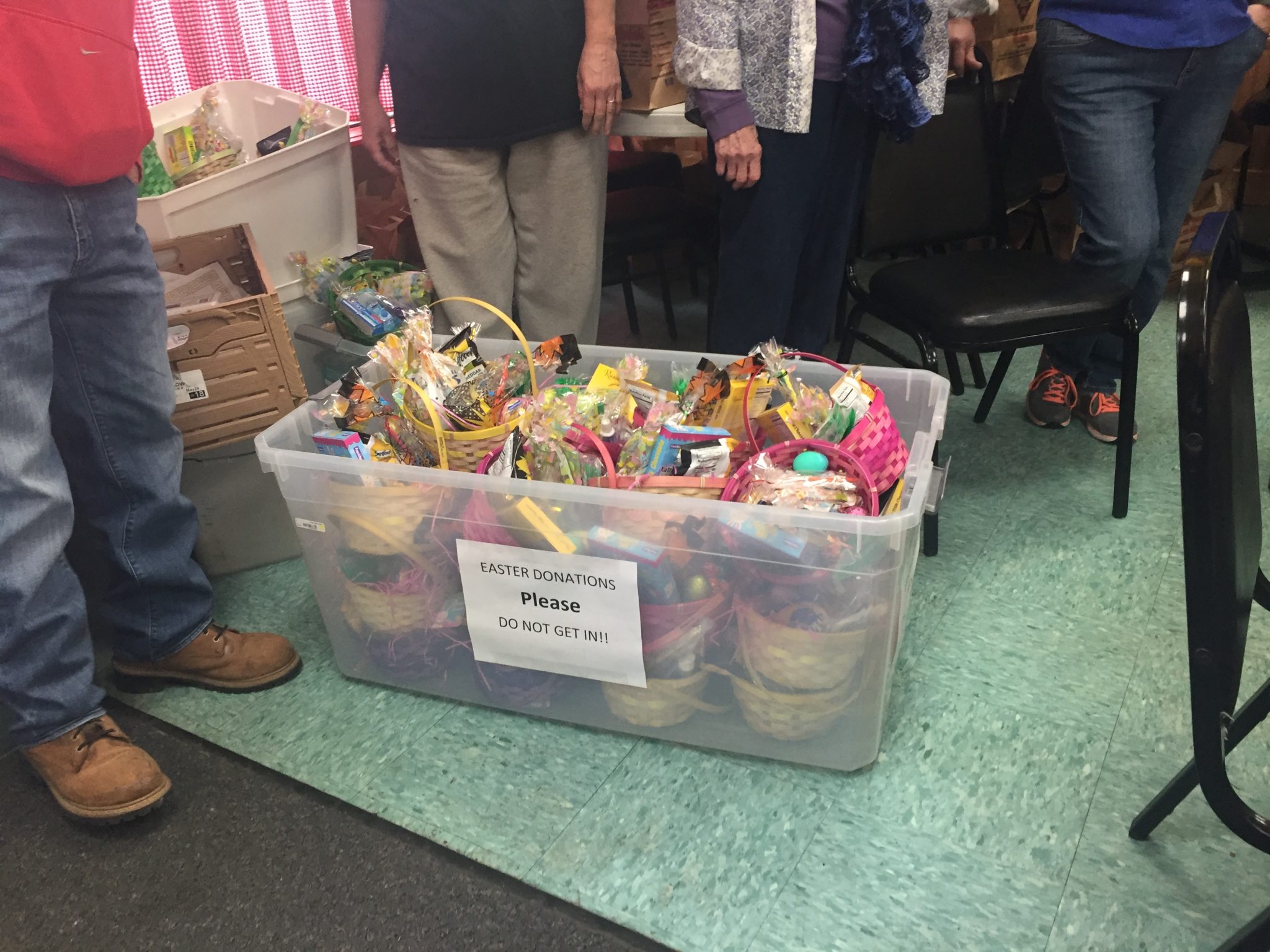Christ's Table gives Easter baskets to local kids WHIZ Fox 5