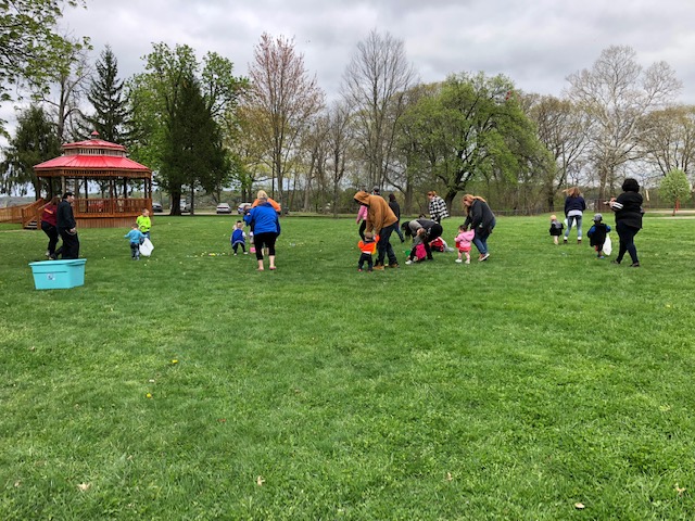 Easter Egg Hunt Putnam