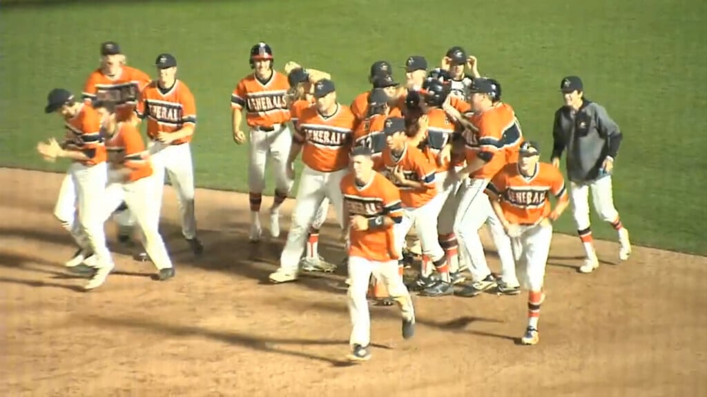 Ridgewood Advances To State Title Game
