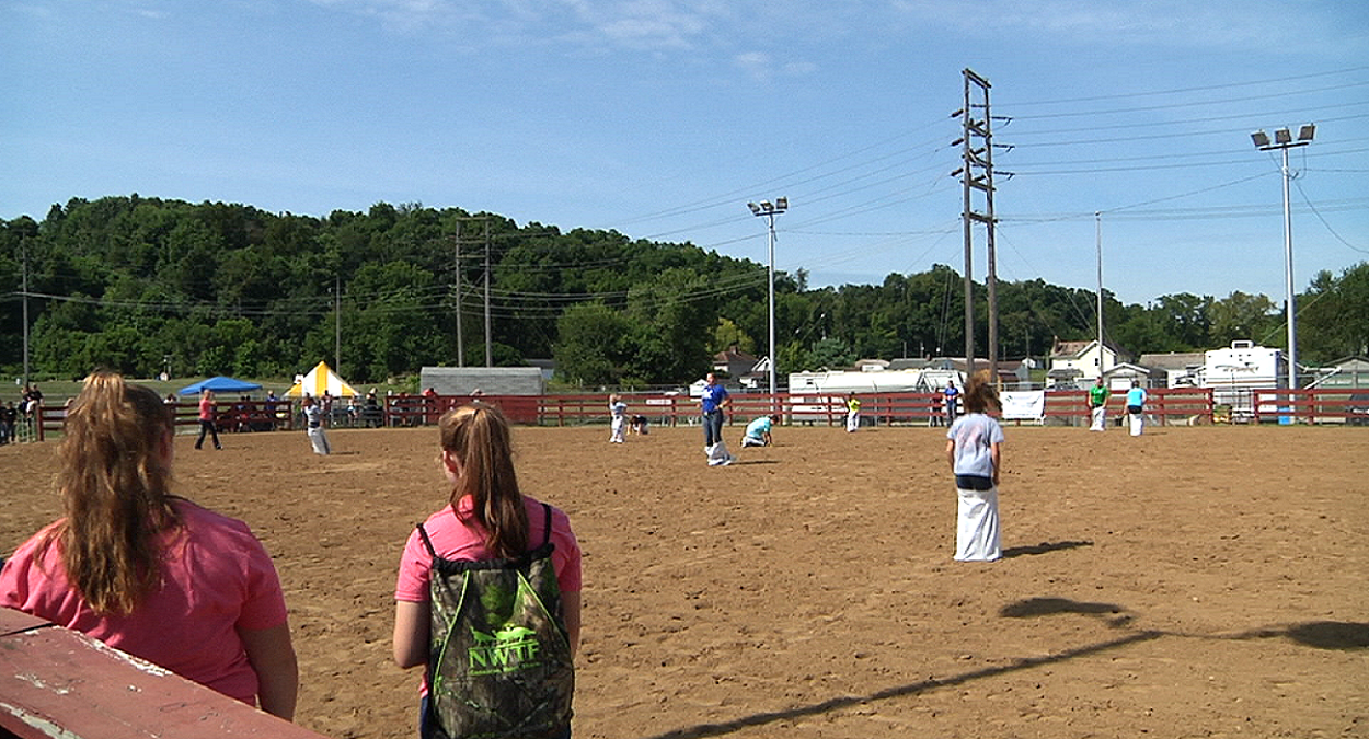 Farm Chore Olympics at Muskingum County Fair WHIZ Fox 5 / Marquee