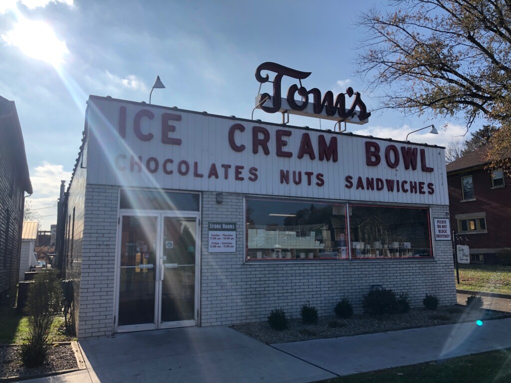 Tom's Ice Cream Bowl