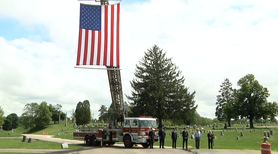 Funeral 3 Truck And Flag
