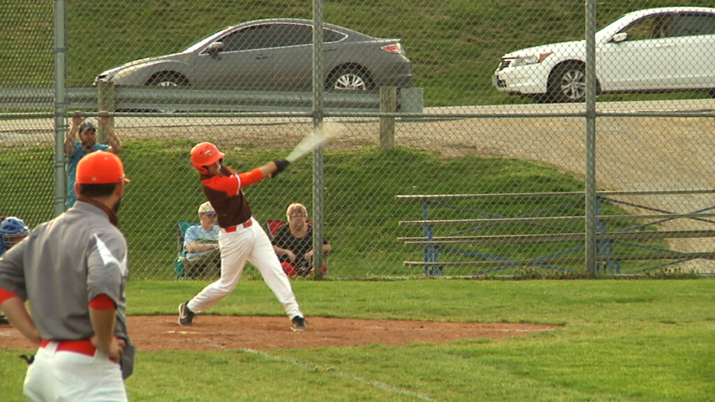 4 7 Meadowbrook Vs West M0
