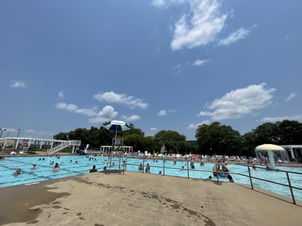 21 7 5 Dresden Swim Center