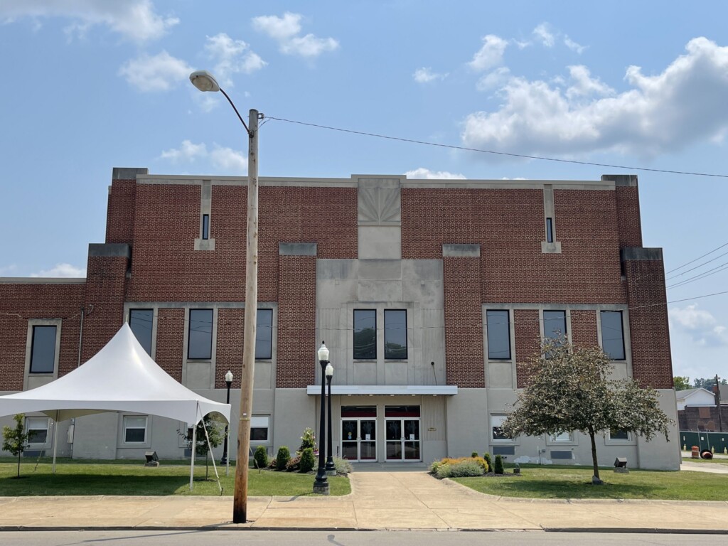 21 7 5 Seacrest Auditorium Street Fair