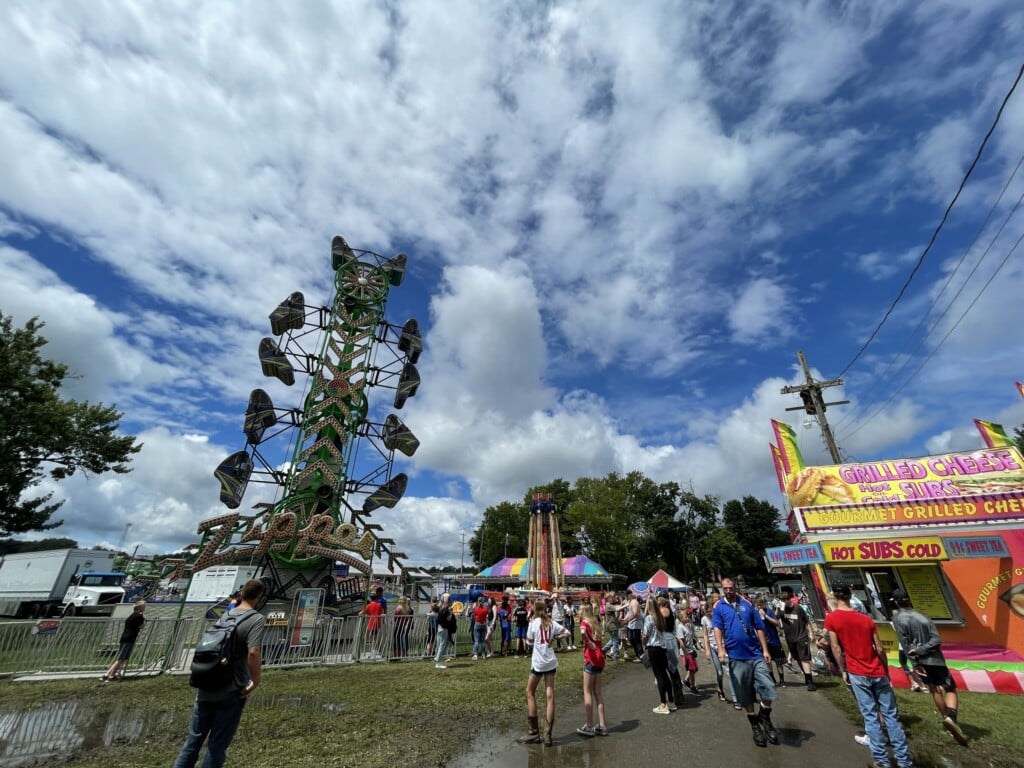21 8 18 Muskingum County Fair Rides
