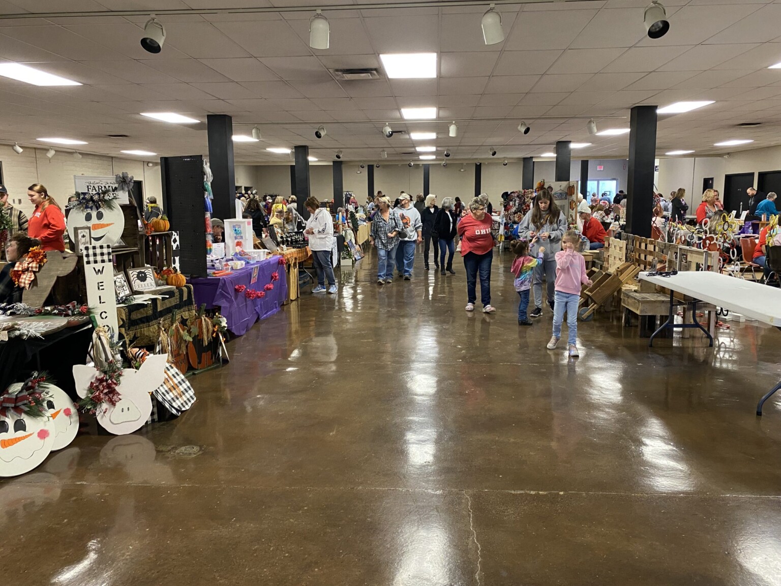 Holiday Bazaar Fundraiser Held by the Zanesville Devilettes Dance Team