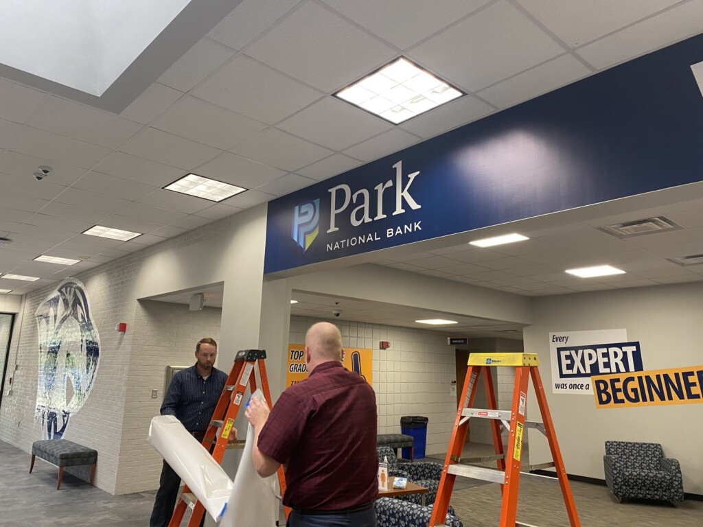 Park National Bank Unviel At Zane College