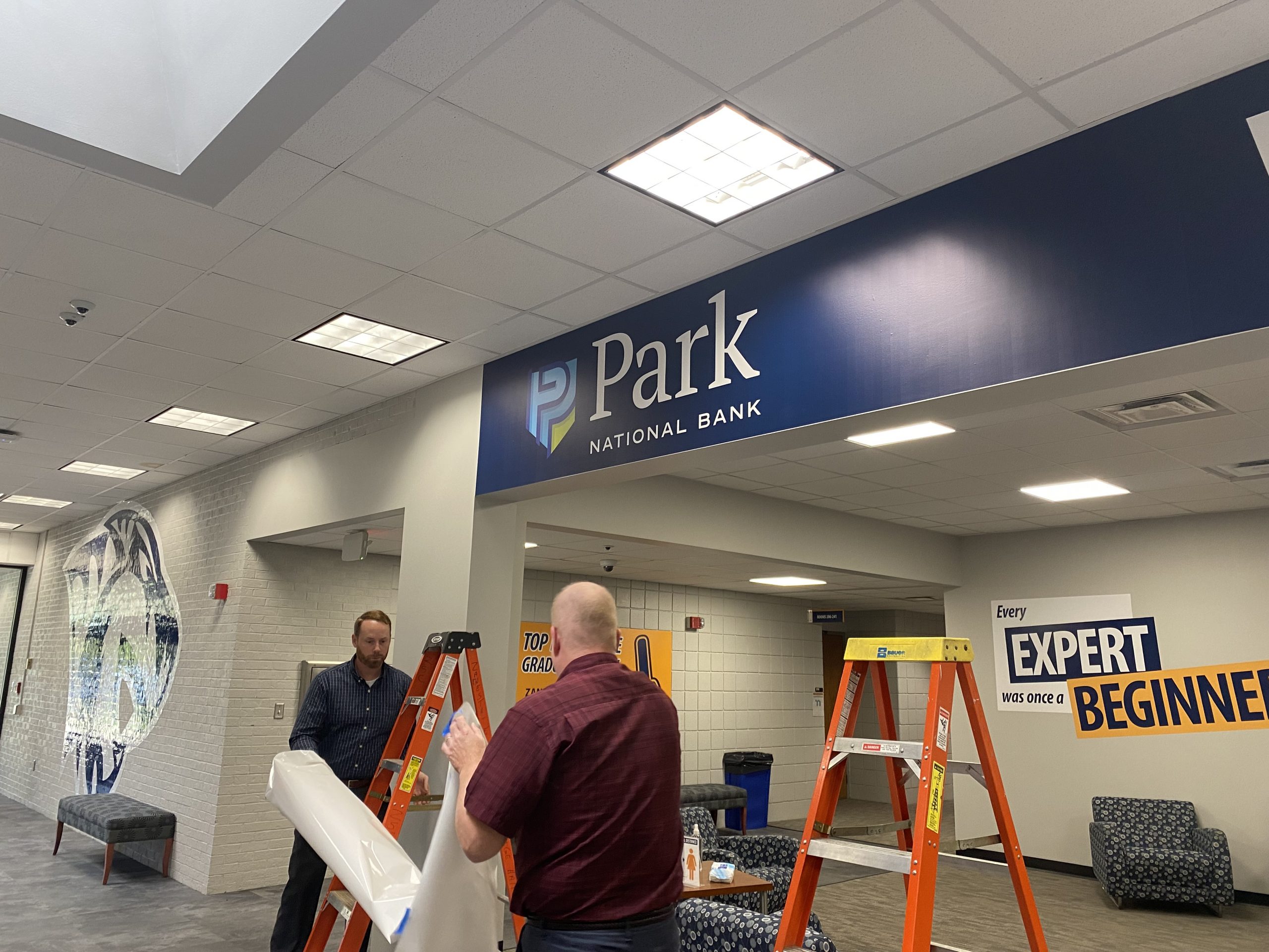 Zane State College Unveils New Sign in Appreciation for Partnership