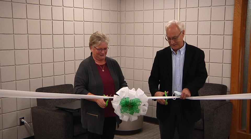 Ouz Ribbon Cutting For New Educational Resource Center