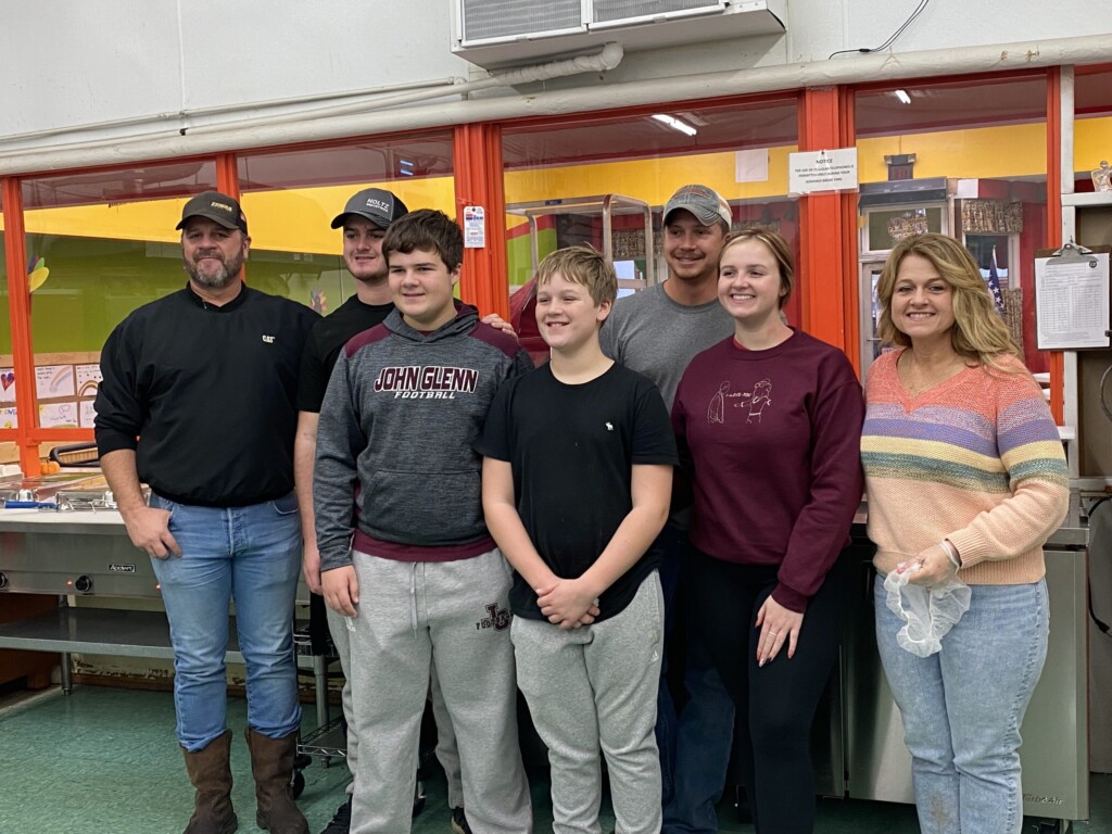 Christ Table, Zemba Family Volunteer On Thanksgiving Day