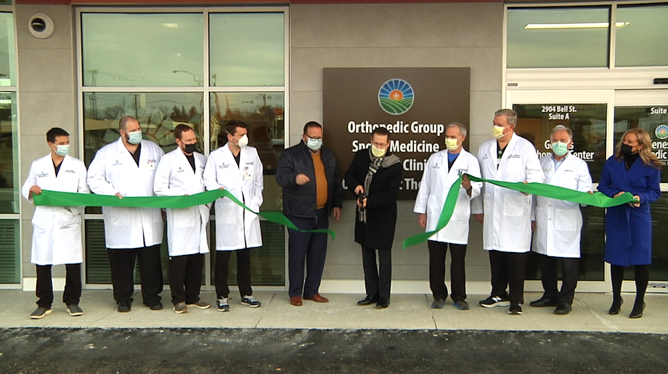 Genesis Orthopedic Center Ribbon Cutting