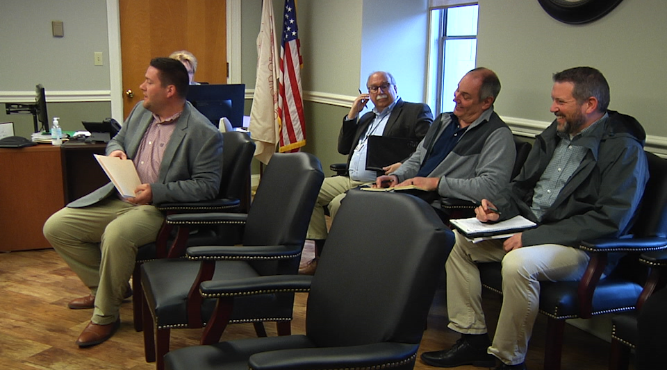 County Commissioners Meet To Discuss Updated Windows For Avondale Center