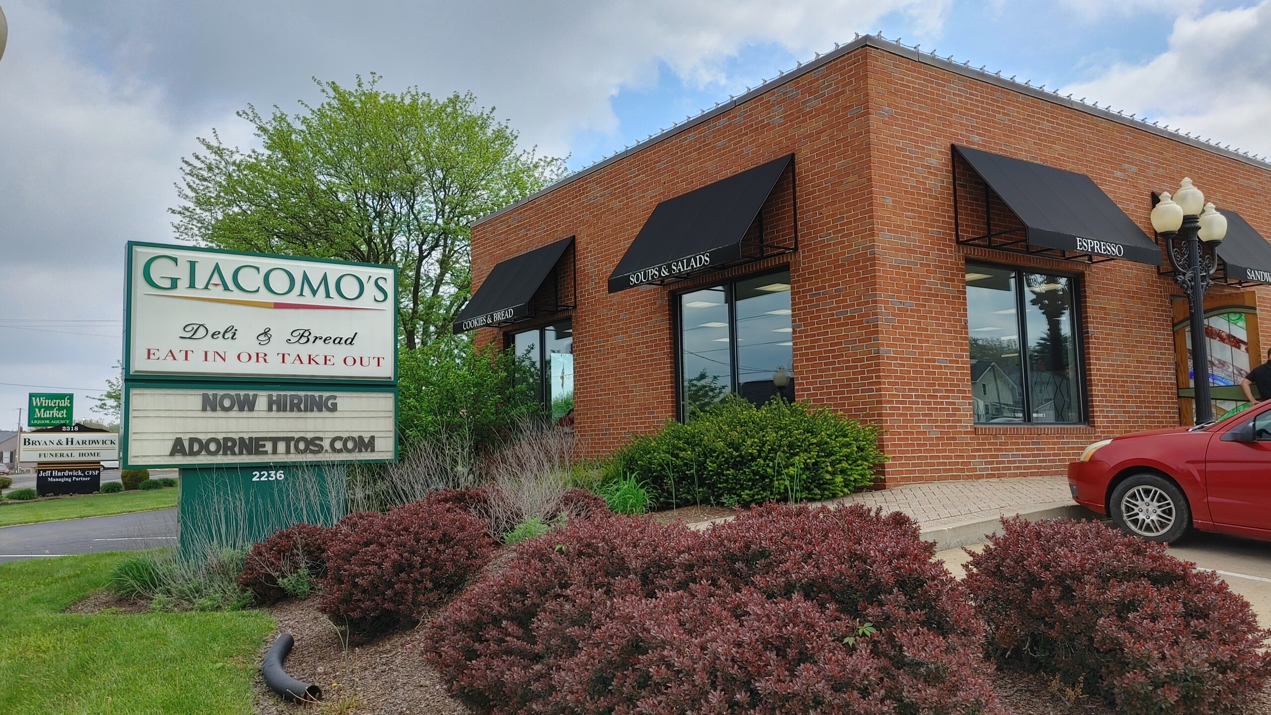 Receives Visitors Bureau Ambassador Award WHIZ Fox 5