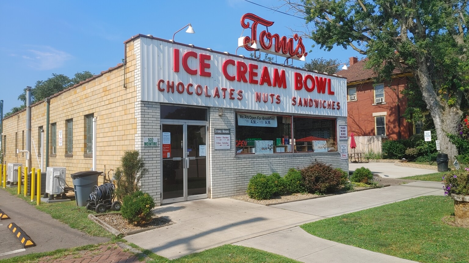 Tom’s Ice Cream Bowl Turns 75 WHIZ Fox 5 / Marquee Broadcasting