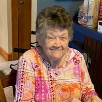 Petush Josephine
