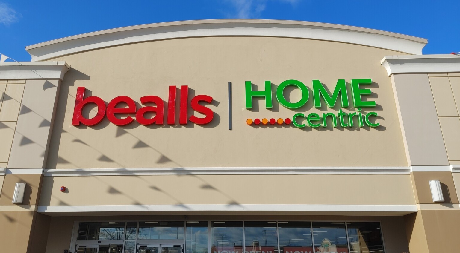 Bealls Home Centric Opens WHIZ Fox 5 / Marquee Broadcasting