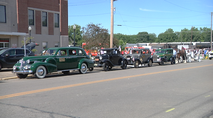 Zanesville Parade