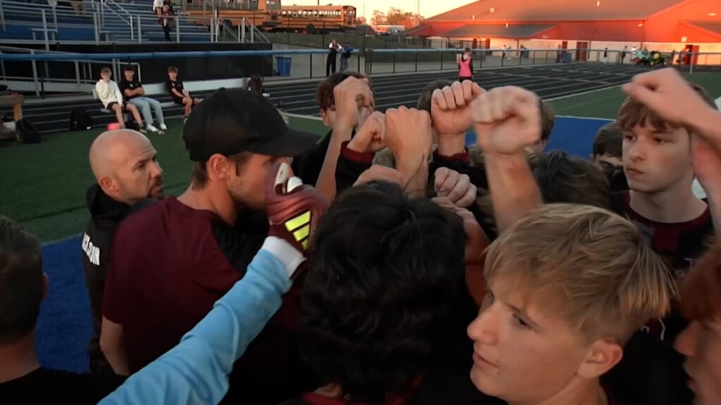 John Glenn Boys Soccer Advances