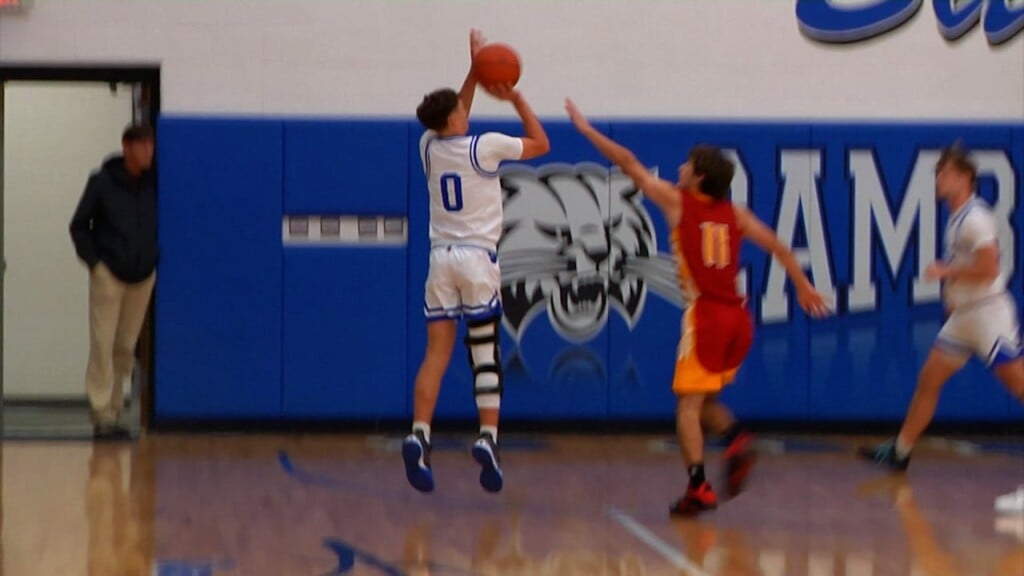 Cambridge Defeats Indian Creek Boys Basketball
