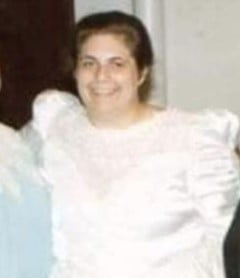 Tanya Stires