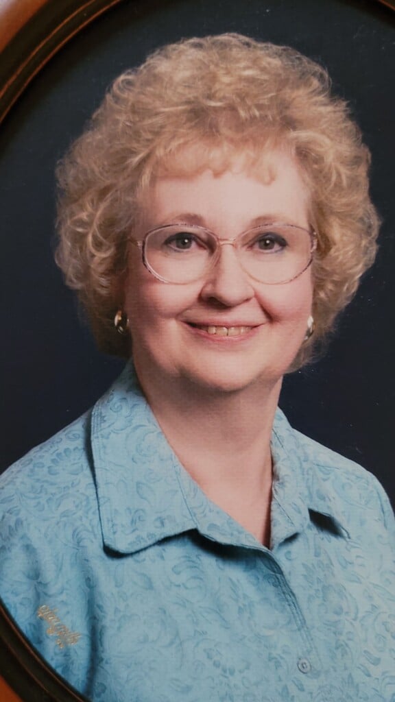 Photo For Obit Formal Stephanie Kline