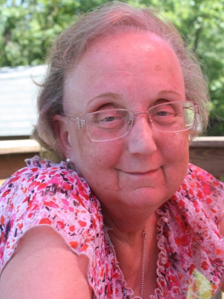 Holmes Hildegarde Pic