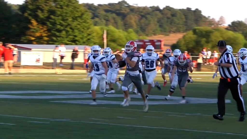 Gabe Sheridan Vs Maysville00 00 52 28still001