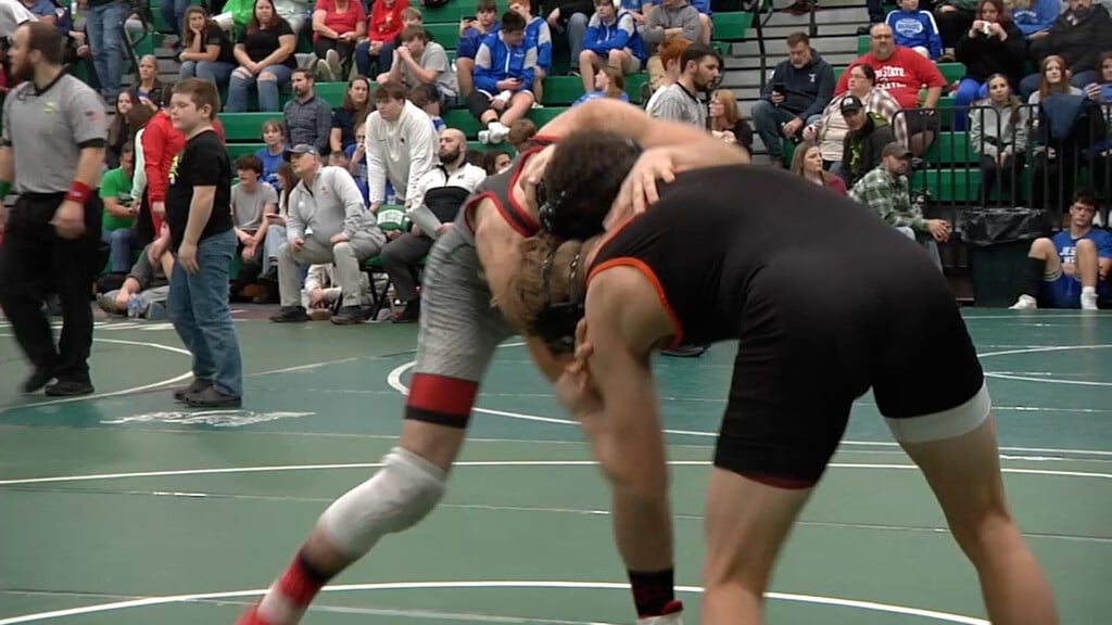 Thumb00 11 59 22still002