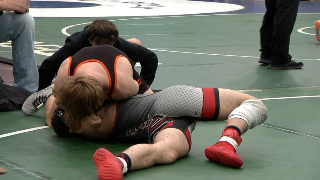 Thumb00 11 59 22still001