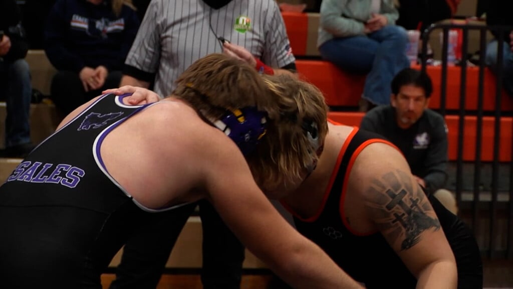 Fcp 12 1200 12 31 04still001